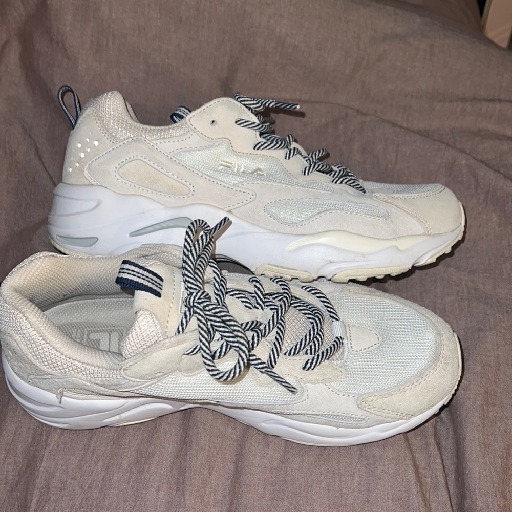 Fila tan sneakers